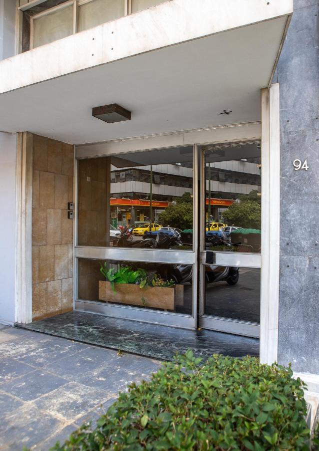 Διαμέρισμα Στο Κέντρο Δίπλα Στα Νοσοκομεία Και Τα Αξιοθέατα Apartamento Atenas Exterior foto